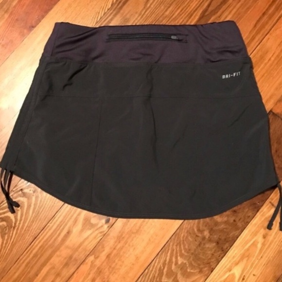 NWOT NIKE SKORT - Picture 4 of 4